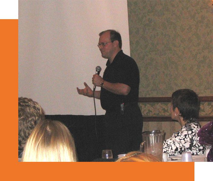 Marty Dickinson speaking at CIPA about internet marketing early in his speaking career 2007